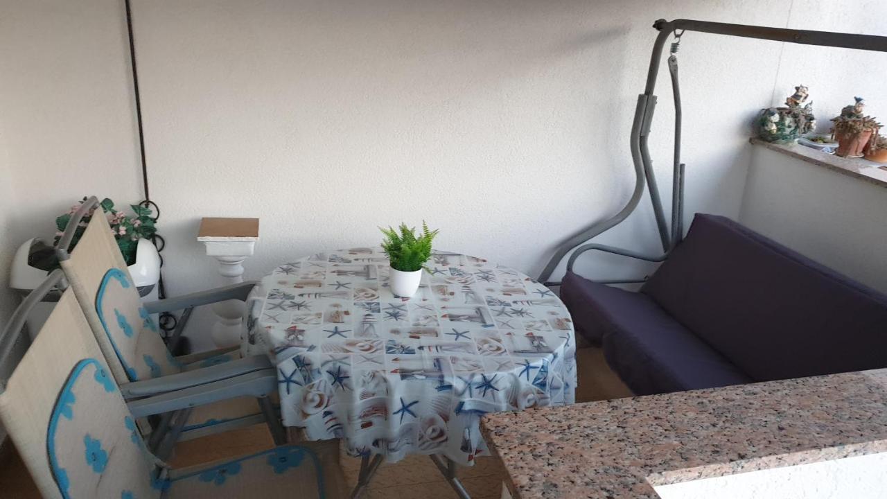 פונאנט Apartman Dinka מראה חיצוני תמונה
